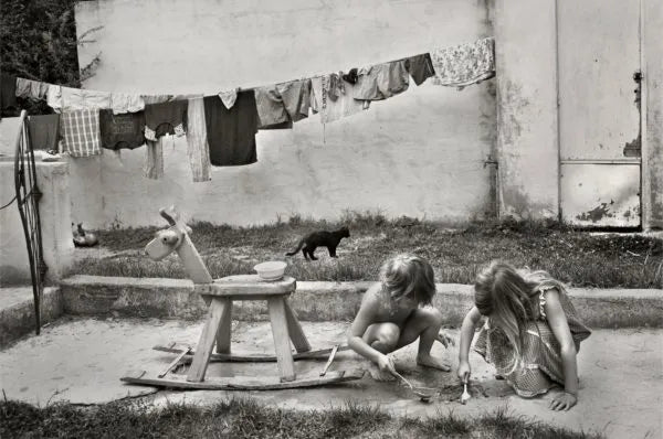 La Famille by Alain Laboile
